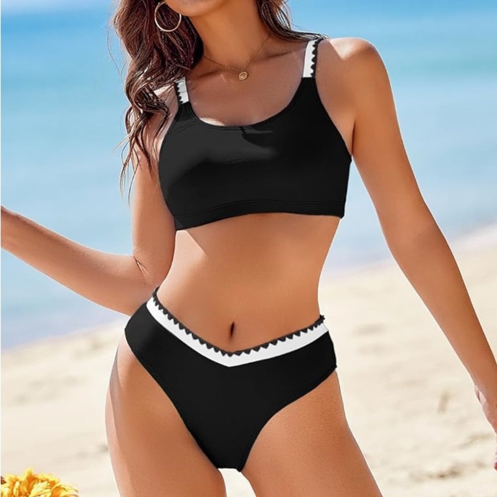 Black and White Bikini Set